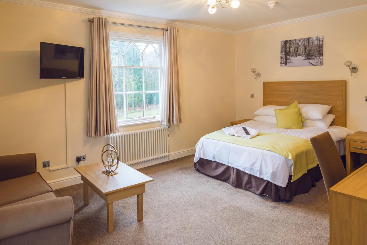 Hotel Gilwell Park à Chingford Extérieur photo