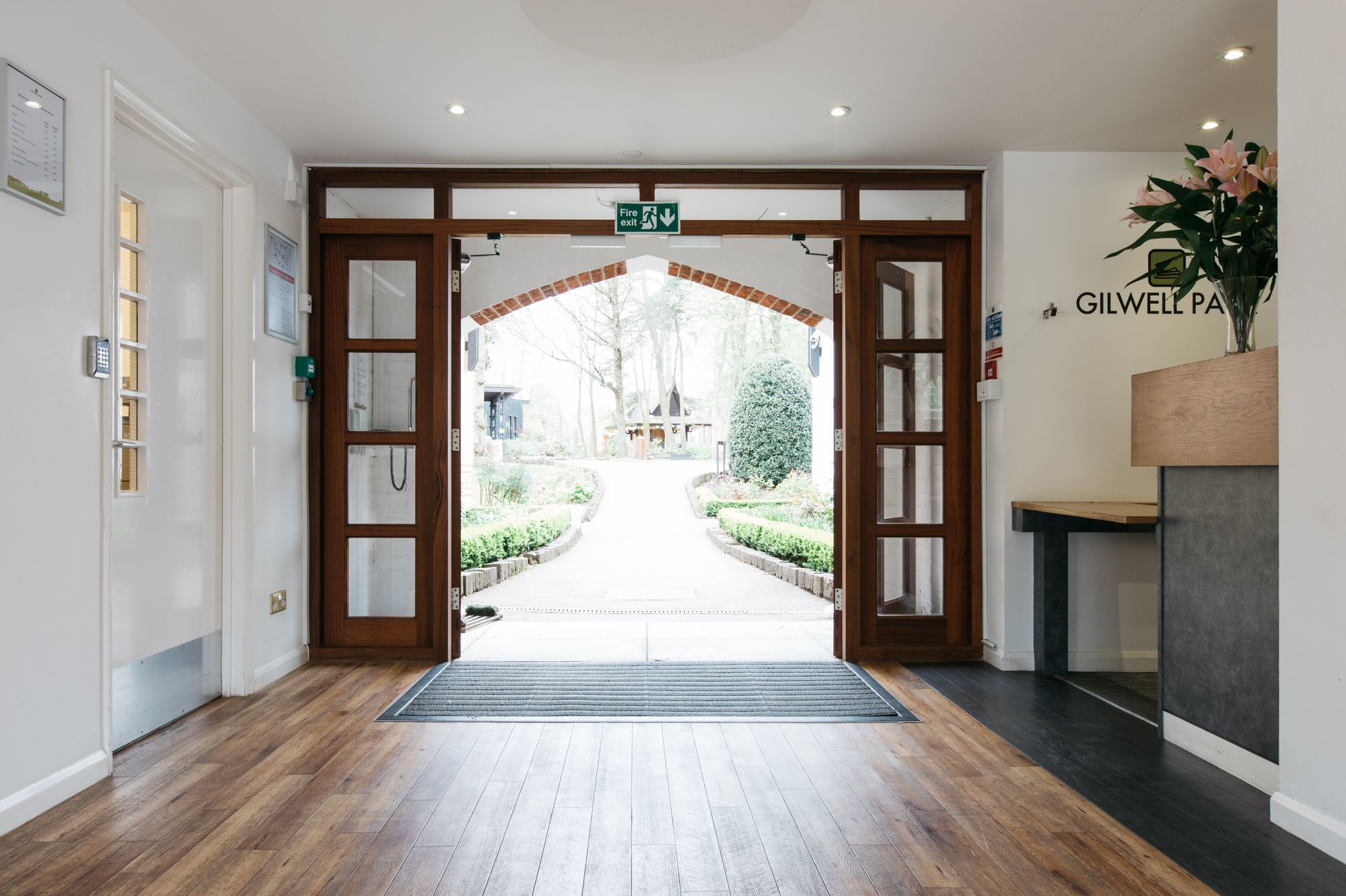 Hotel Gilwell Park à Chingford Extérieur photo